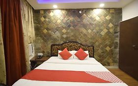 Super Hotel O Maa Residency